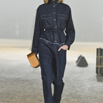 Džínový look podle Jakuba Polanky na podzimním pražském týdnu módy, kde představil svou nejnovější kolekci.