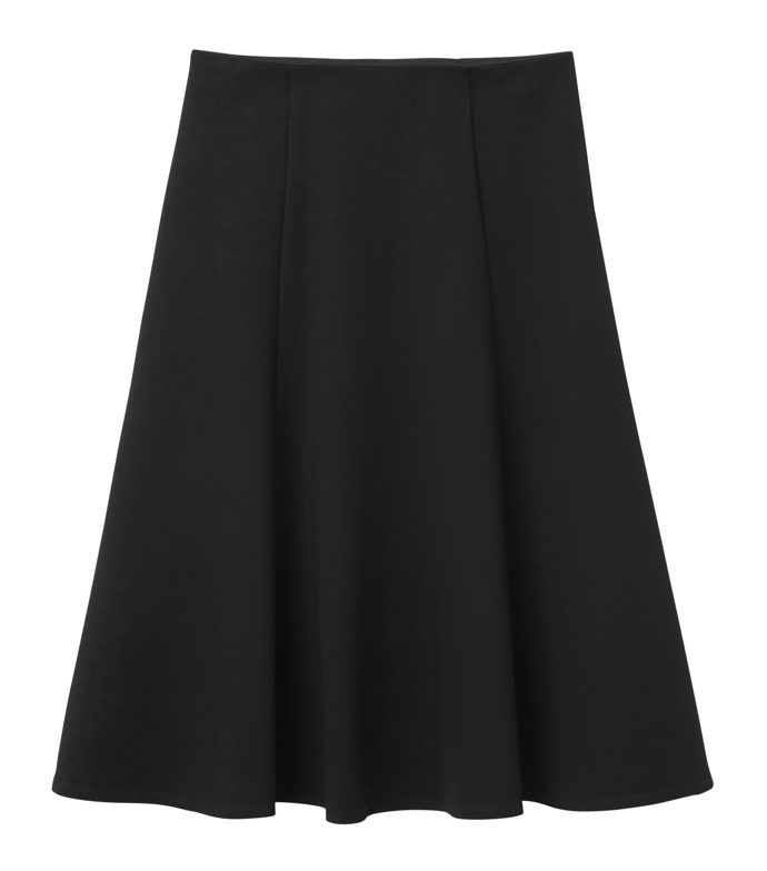 Rozšířená sukně lesklého vzhledu, Lindex, 1 499 Kč.