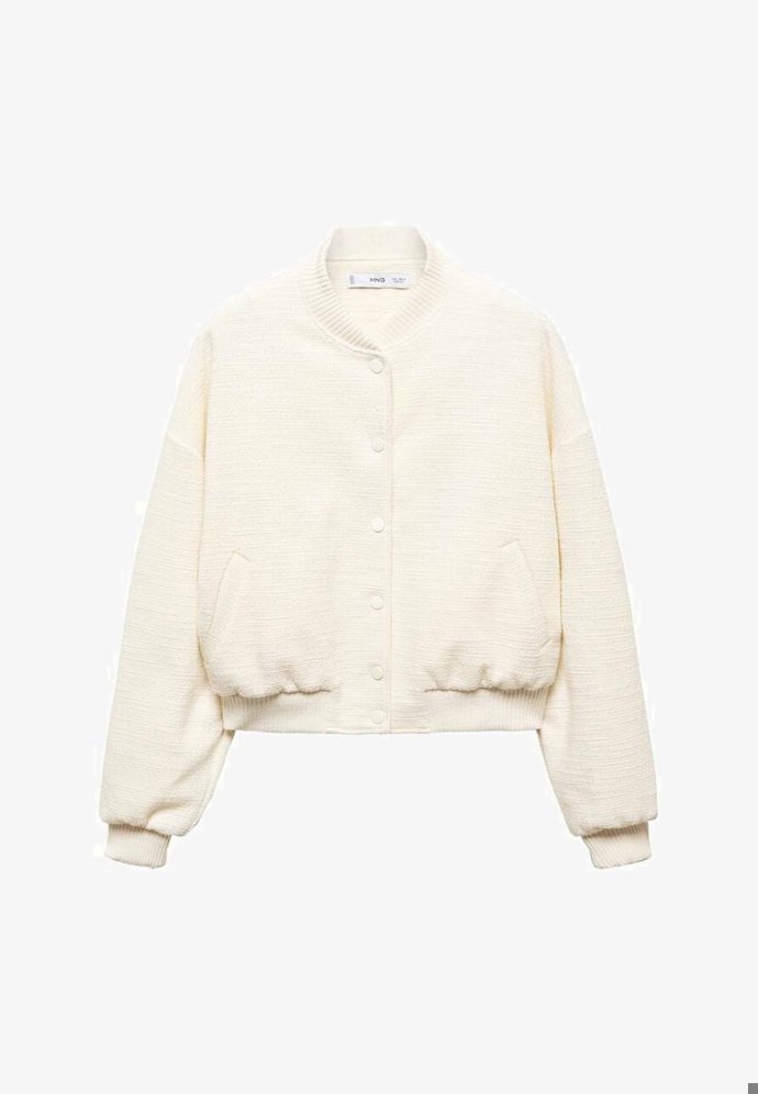 Elegantní bluzon, Mango, 1 299 Kč.