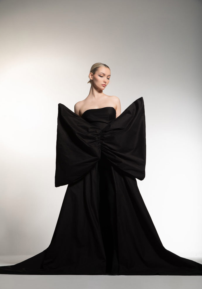 Svou kolekci už podruhé představí na vídeňském fashion weeku také mladý talent, šestnáctiletý Nicolas Dudek. 