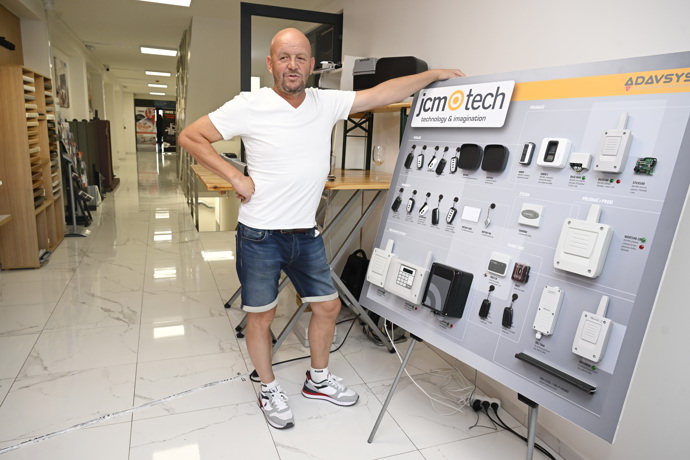 Ve starším rozhovoru pro eXtra.cz prozradil, že mu chybí.