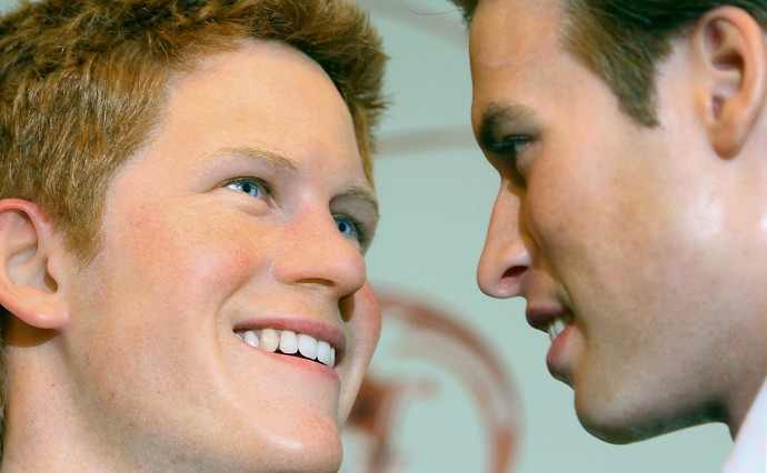 Být bratři, jak se patří, i to vzdor všem rozdílům občas William s Harrym zvládli. Ještě do svatby Harryho s Meghan Markle v roce 2018 to mezi nimi jakž takž klapalo.