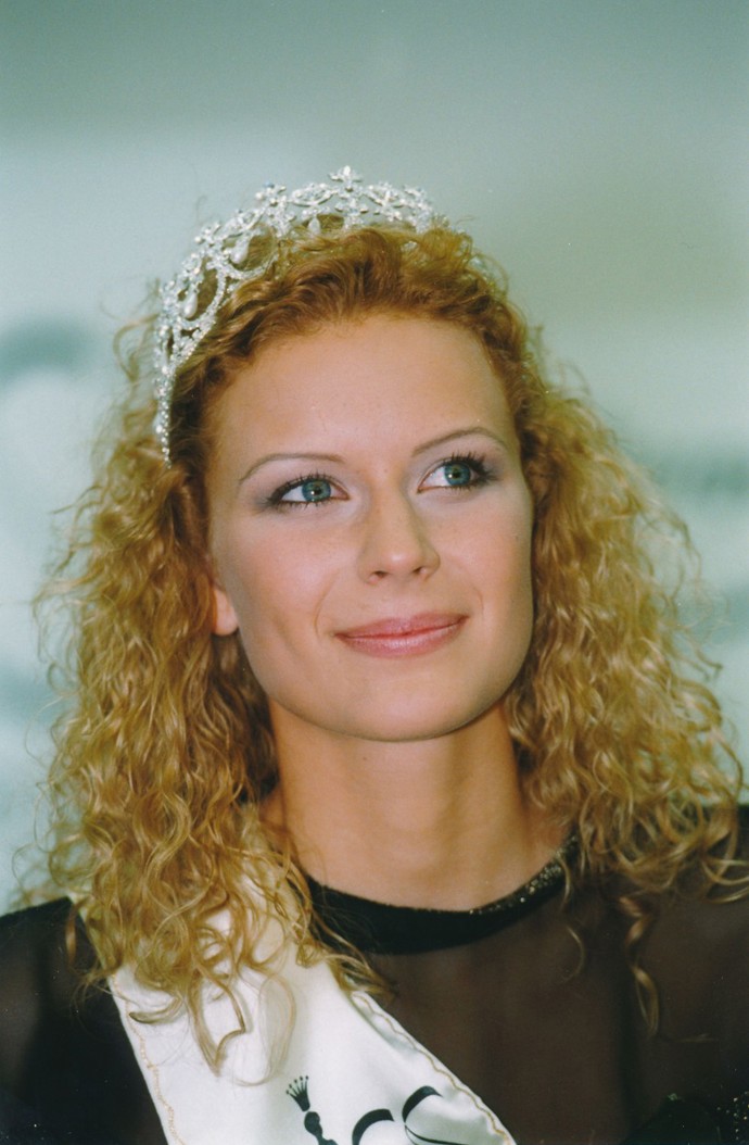 Kateřina Stočesová v roce 1998 zvítězila v soutěži Miss České republiky a téhož roku získala i ocenění Queen of the World.