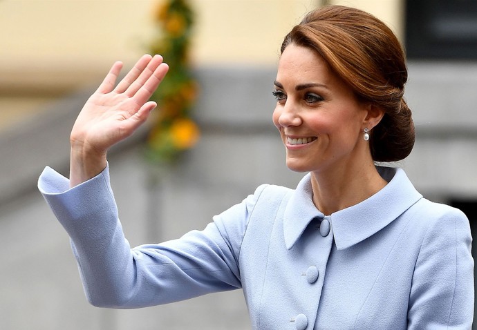 ... nebo první sólo státní návštěvu, a to Nizozemska v roce 2016.