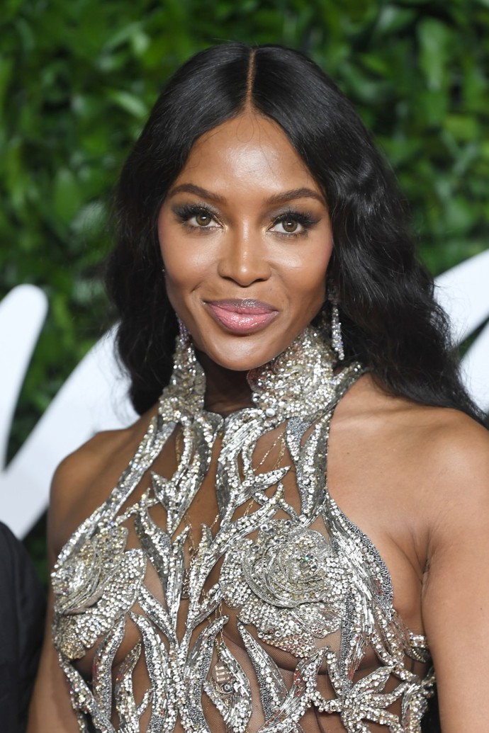 Podle Campbell už trpí hvězdnými manýry a maminku ráda komanduje. Modelka přitom byla svým povýšeným chováním velmi neblaze proslulá.