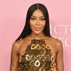Naomi Campbell patřila k nejúspěšnějším modelkám 80. a 90. let a vysoký standard si drží dodnes.