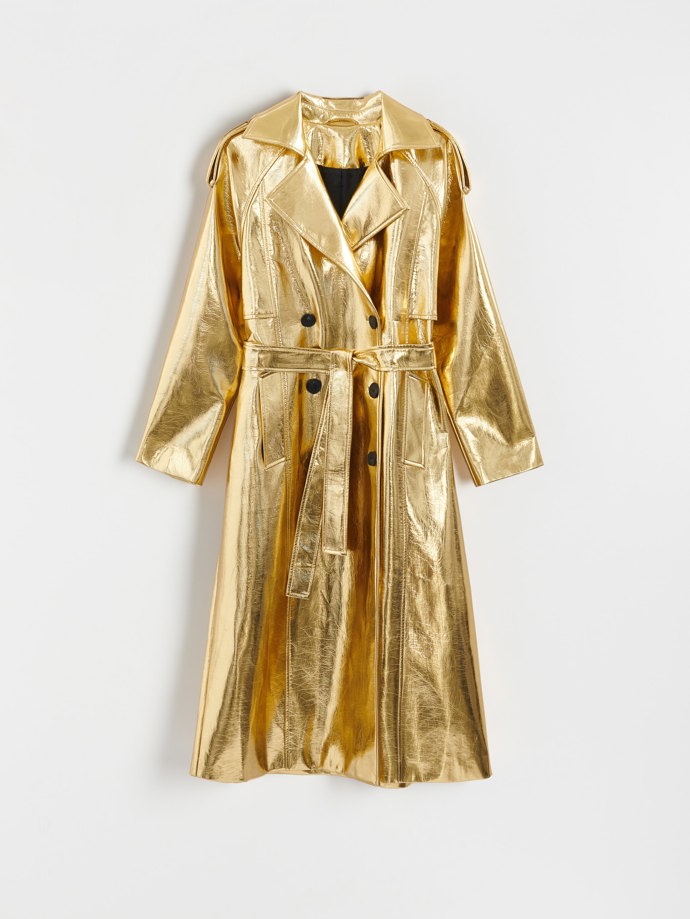 Zlatý, Reserved, 2 599 Kč.