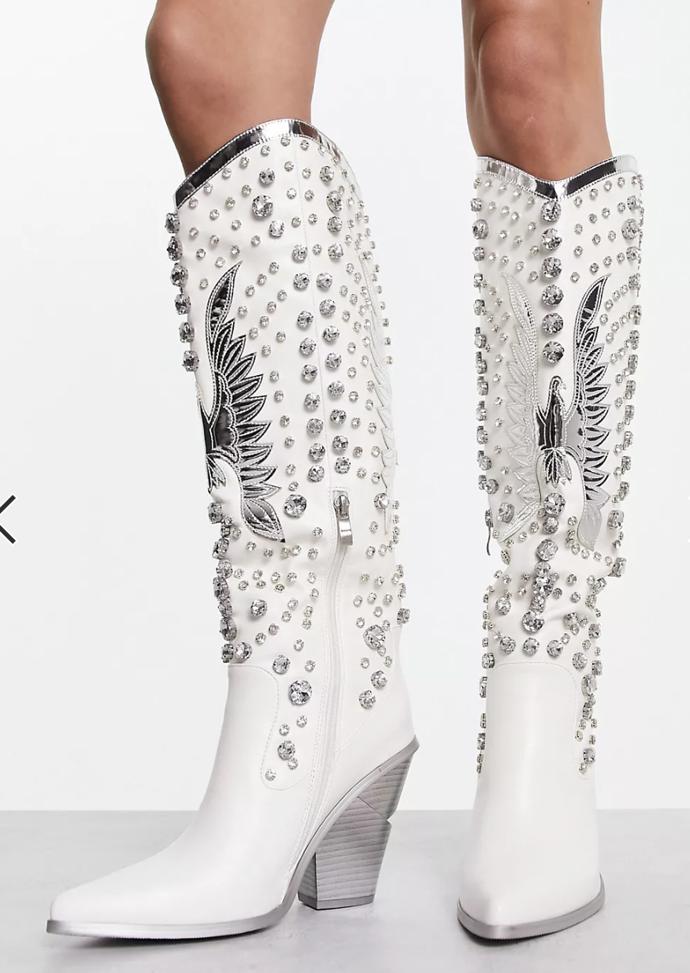 Vysoké zdobené kovbojské boty, Azalea Wang, 5 490 Kč.