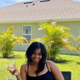 Rachel dává přednost vínu