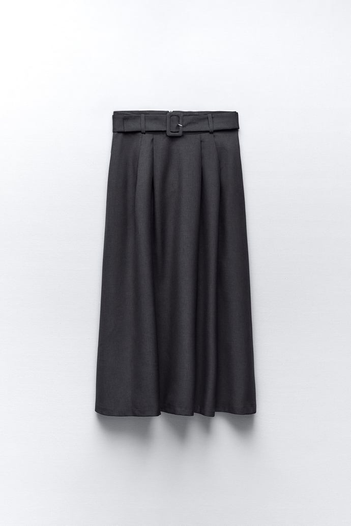 Zara, 999 Kč.