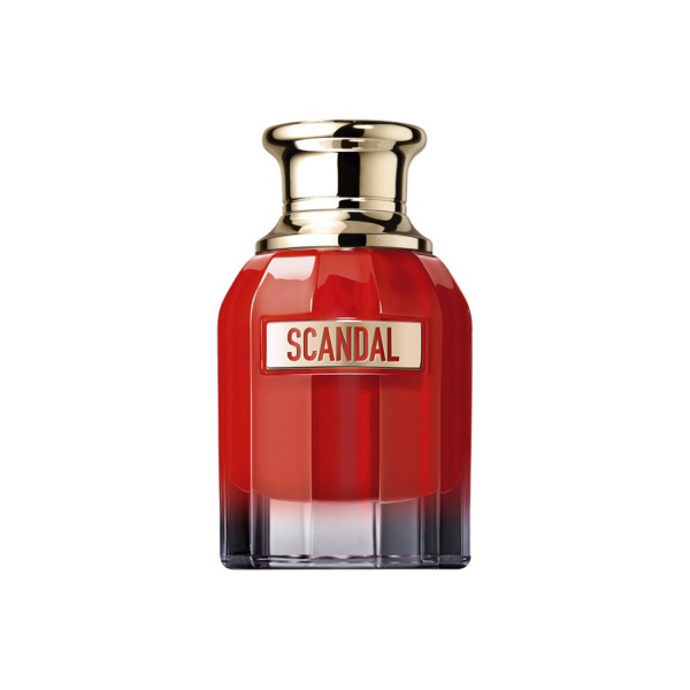 Další verzi parfému Scandal Le Parfum, přináší Jean Paul Gaultier. Tento parfém je silný a intenzivní, najdete v něm jasmín, slaný karamel a vanilku. Dokonalý parfém na podzim. Scandal Le Parfum, 50 ml, 3 070 Kč, Marionnaud