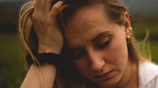 Jana (35): Moje sestra si vylepšuje vzhled plastikami. Připadám si vedle ní hrozně ošklivě
