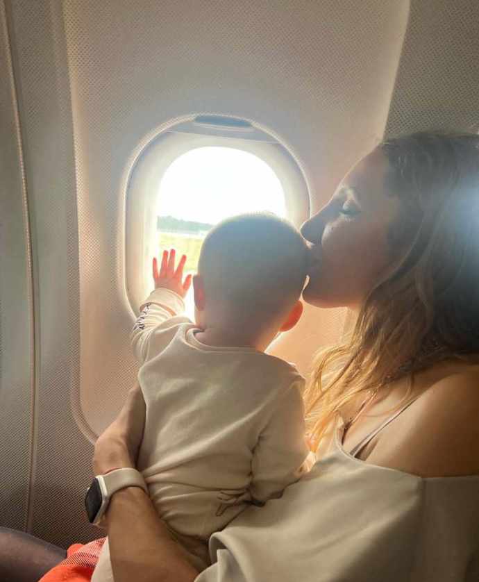 Olga Lounová už s dcerkou Arianne letěla do Los Angeles a do Paříže.
