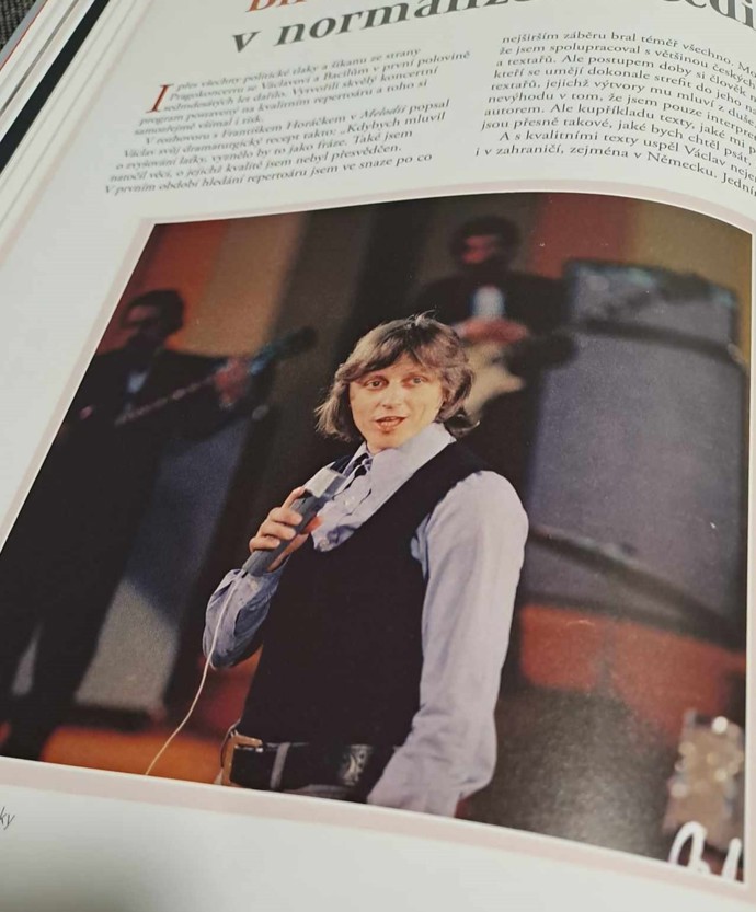 Václav Neckář se slávy dočkal také díky kouzlu televizní obrazovky.