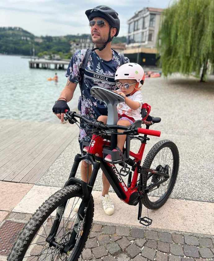 Rodina dokonce uvažovala o tom, že u moře koupí rodinný dům. Z toho nakonec sešlo. 