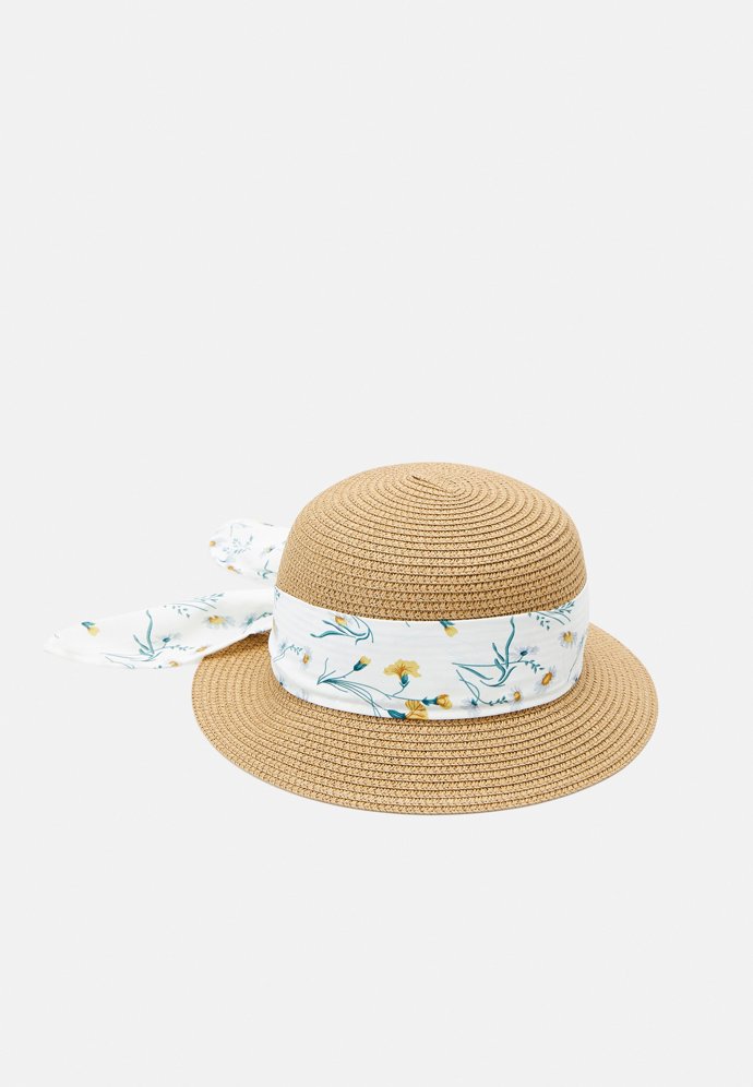 Slamáček se širokou stuhou působí dívčím dojmem. Anna Field, 389 Kč