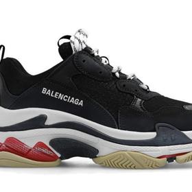 Legendární model Riple S v provedení multicolor. (Balenciaga, 20 690 Kč)