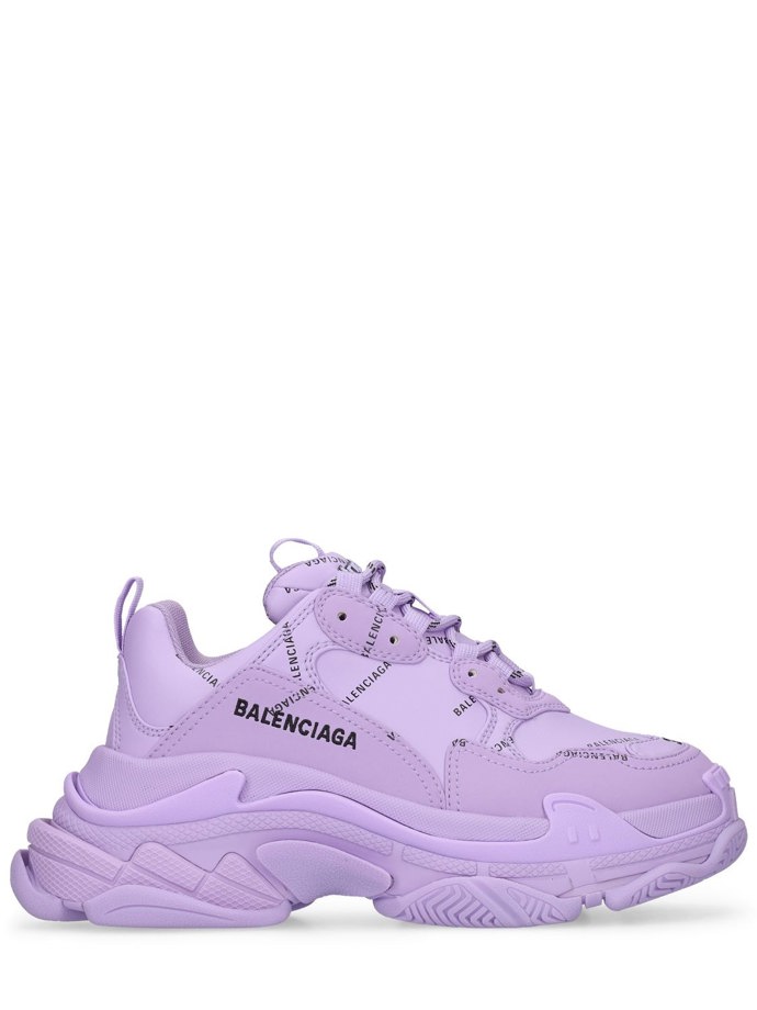 Balenciaga Triple S Trainers, 21 690 Kč.