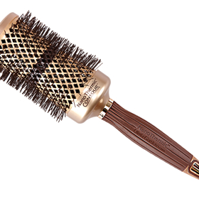 Na vyfoukání vlasů je dobré mít doma kulatý kartáč. Svetkadernictvi, 449 Kč