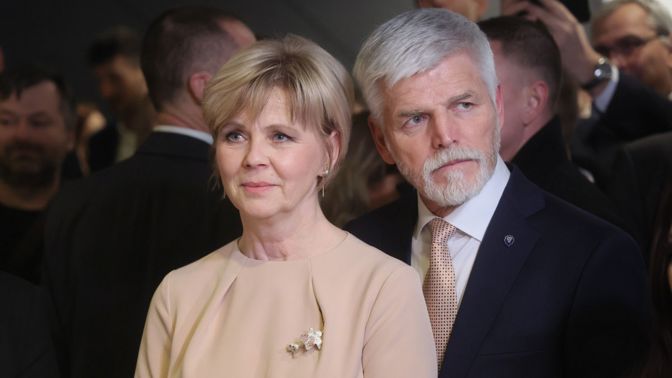 Eva Pavlová a její sbírka broží: Překrásné doplňky tvoří první dámě výhradně čeští šperkaři