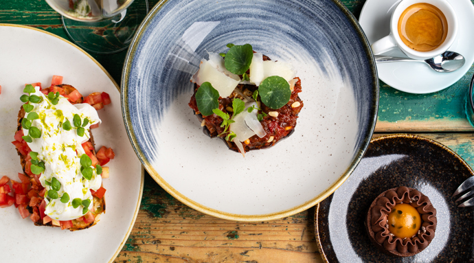 Šéfkuchaři prvotřídních podniků připravili v rámci festivalu Restaurant Week tříchodové menu za 590 nebo 790 Kč. Takto vypadá vegetariánské menu v La Bottega Bistroteka.