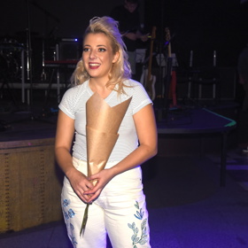 Anna Slováčková, jak ji fotografové zvěčnili těsně po velkém koncertu.