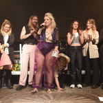 Anna Slováčková se ten večer radovala z nové desky a množství fanoušků, kteří ji přišli podpořit.