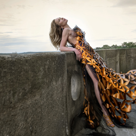 Oblečení na focení vybral přední módní stylista Miroslav Romaniv.
