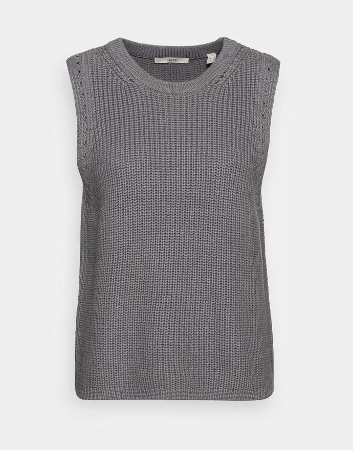 Hruběji pletenou vestu nabízí Esprit za 999 Kč.