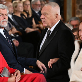 První dáma na sebe vzala podobný model jako kdysi.