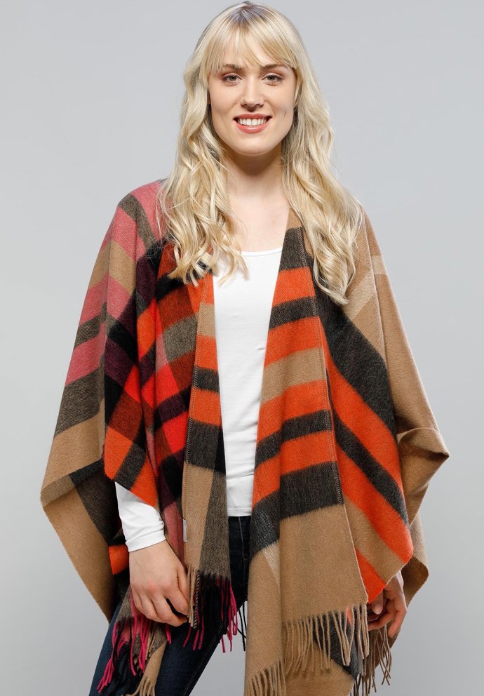 Pončo, Fraas, 3 390 Kč.