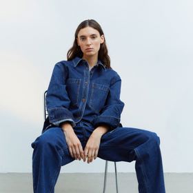 Celodžínový look. Způsob, jak využít denim na maximum. (H&M)