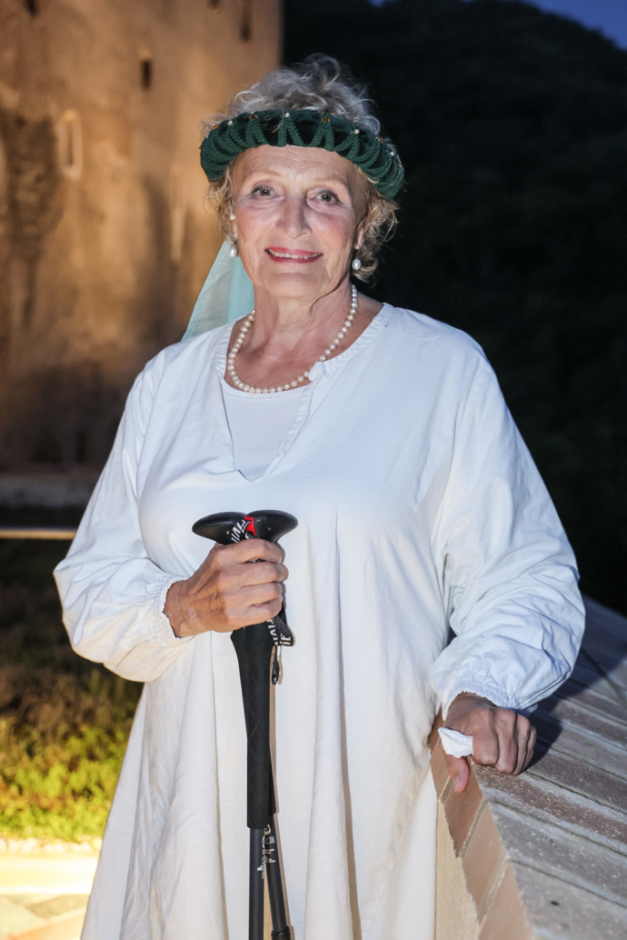 Takhle můžeme Reginu Rázlovou vídat v legendárním muzikálu Noc na Karlštejně.