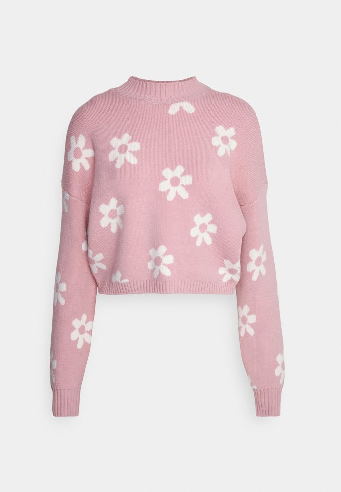 Svetřík s něžným motivem nebo z heboučkého materiálu s vlasem, to je ten správný romantický podzimní doplněk. (Hollister, 1 190 Kč)