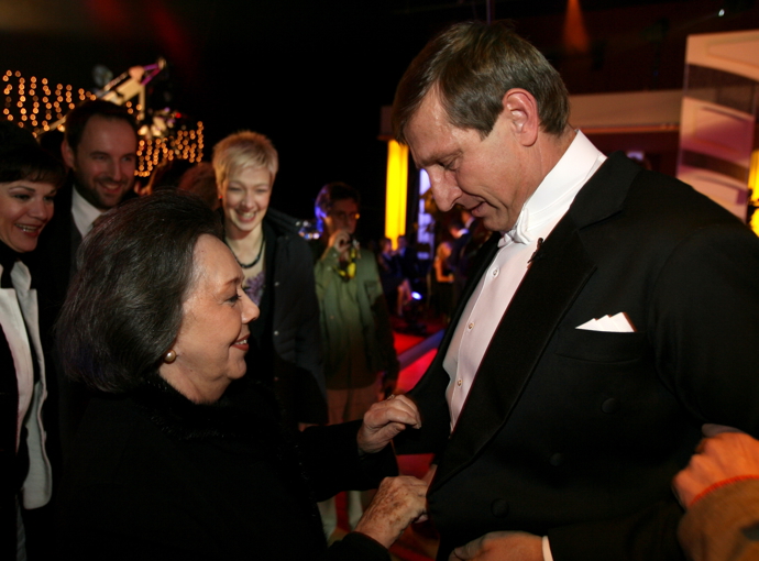 Václav Vydra měl v publiku podporu šéfové Divadla na Vinohradech, Jiřiny Jiráskové. 