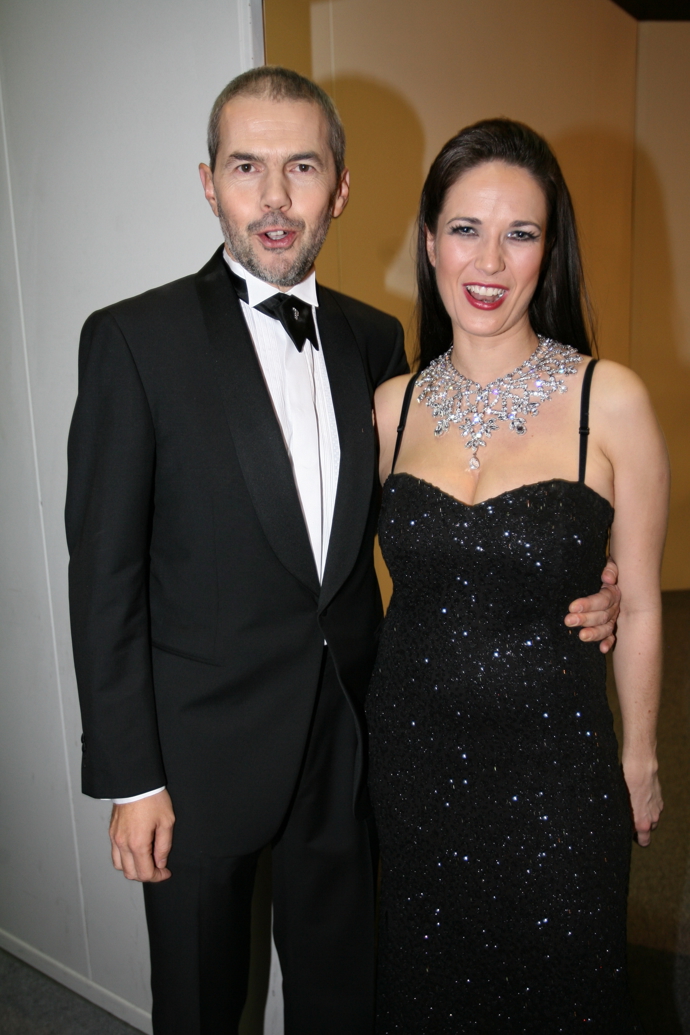 Moderátorská dvojice Marek Eben a Tereza Kostková.