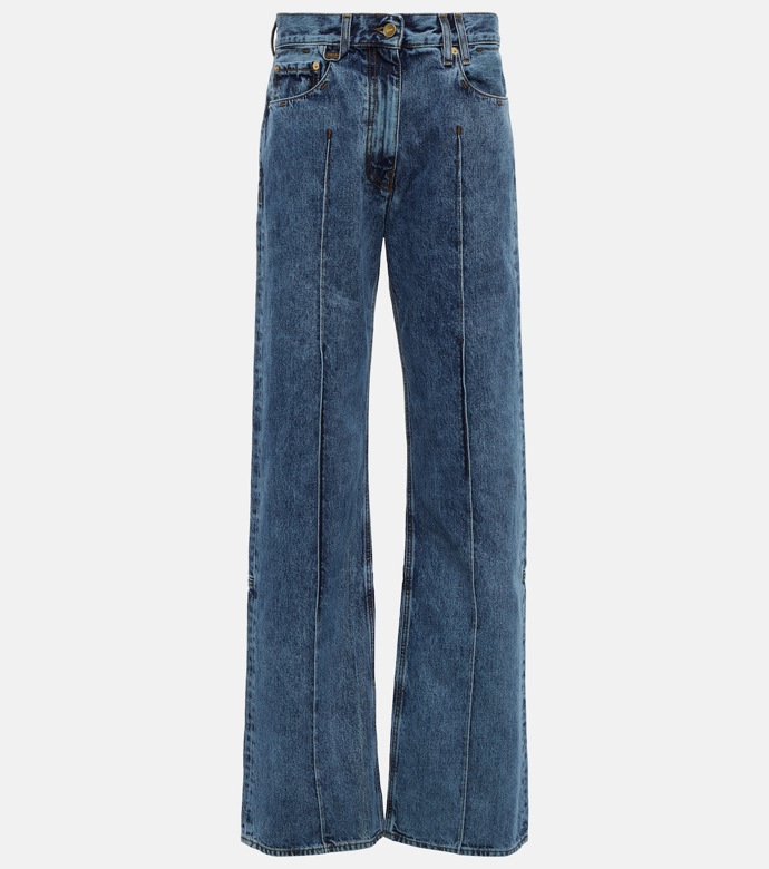 Džíny s šitými puky, Jacquemus, 7 290 Kč.