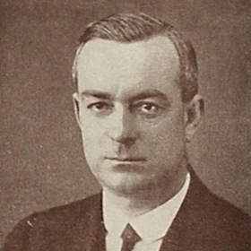 Prvním ředitelem ČSA se stal bývalý vojenský pilot Karel Huppner.