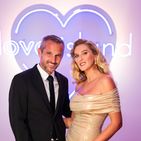 Manželé Hejdovi jsou během natáčení Love Islandu spolu.