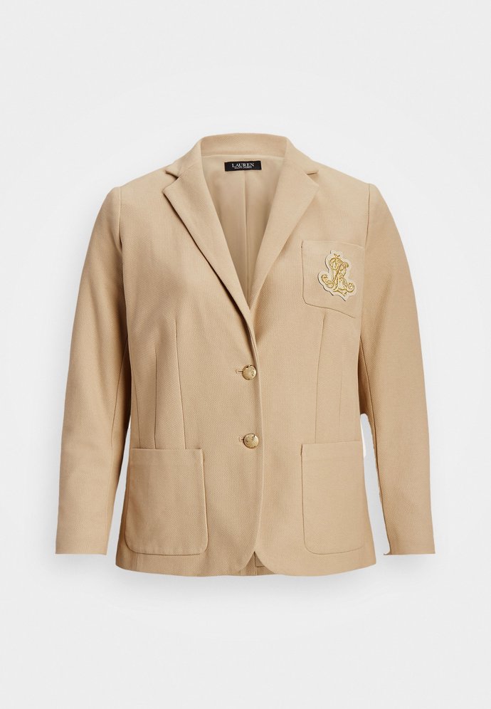 Sako z netradičního kompletu pořídíte samostatně za 7 299 Kč. (Lauren Ralph Lauren)