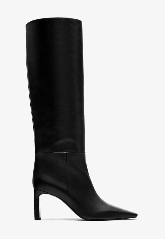 Kožené kozačky, Massimo Dutti, 5 975 Kč