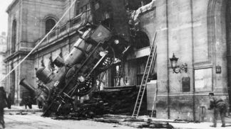 vlakové neštěstí v Montparnasse