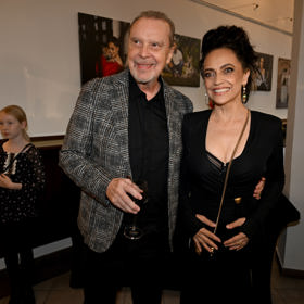 Kmotrou Margitova nového alba je jeho dlouholetá kamarádka Lucie Bílá. 