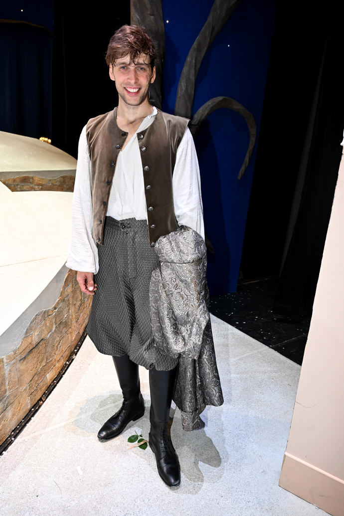 "Hejska" hraběte ztvárňuje v muzikálovém Andělovi Páně zpěvák Roman Tomeš.