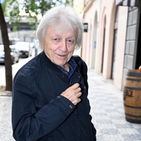 Zpěvák Václav Neckář.