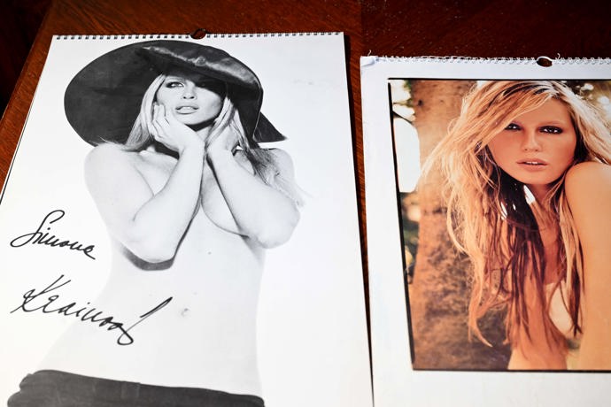 Takhle dráždivý je nový kalendář Simony Krainové Love The Age.