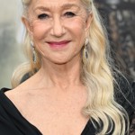 Helen Mirren si poslední roky užívala dlouhé vlasy.