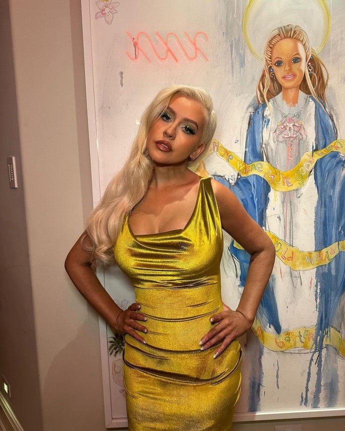 Na nejnovějším snímku se Christina Aguilera pyšní sexy křivkami, ke kterým došla duhovou dietou.