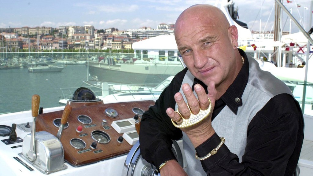 Dave Courtney Rings Dave Courtney byl nalezen mrtvý ve svém domě: Hvězda gangsterky Sbal ...