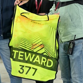 Jeden z českých fanoušků fotbalu byl pobodán těmi italskými. Na sanitku čekal 45 minut. 